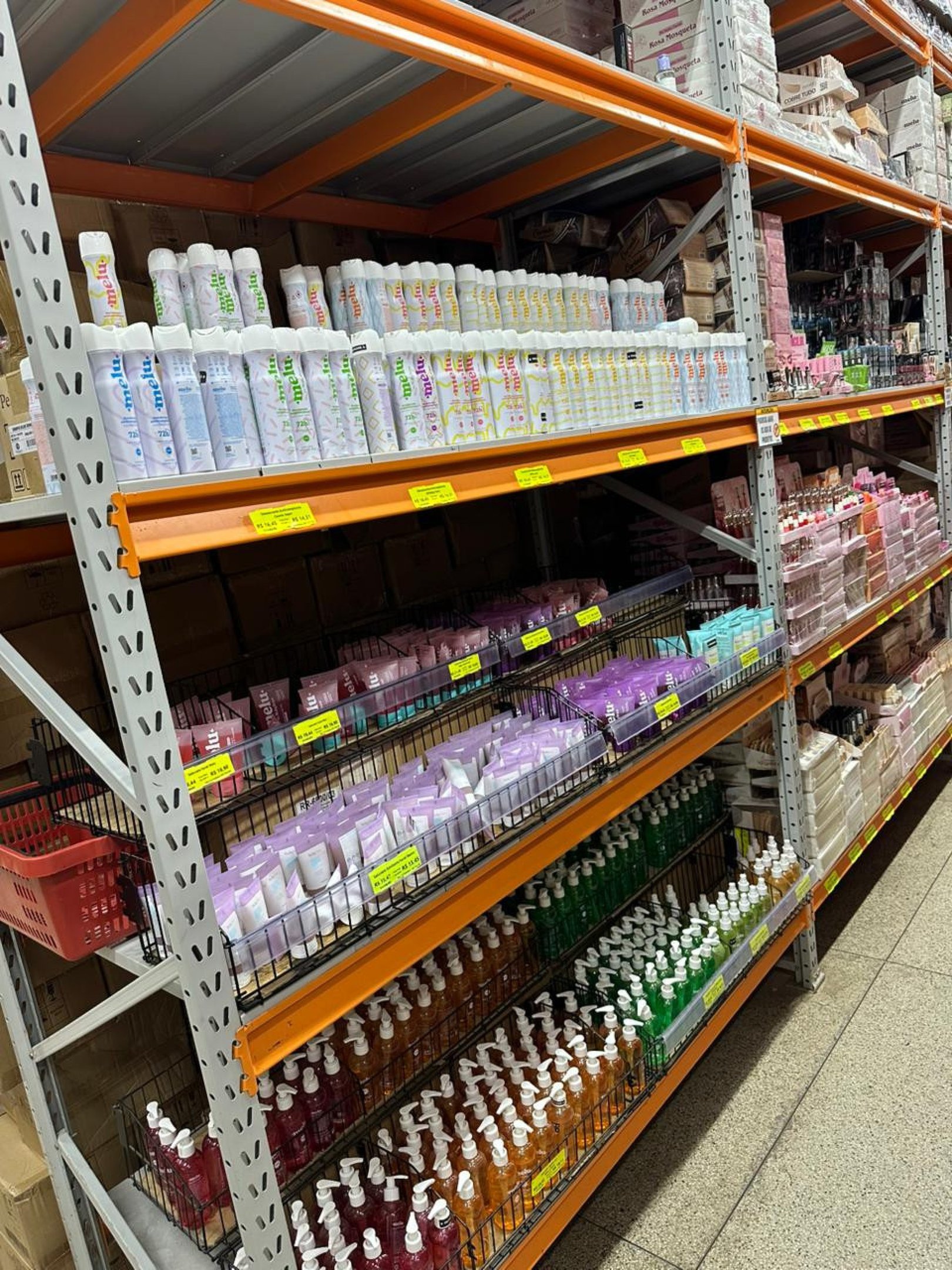 Uma rede de lojas de cosméticos que atua no Distrito Federal é suspeita de sonegar mais de R$ 20 milhões em impostos