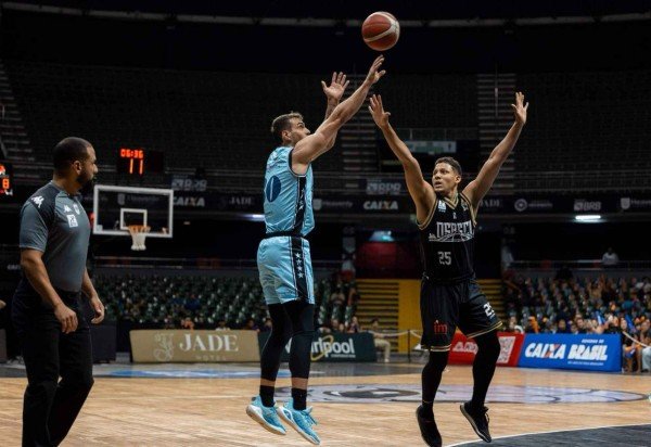 Matheus Maranhão/CAIXA Brasília Basquete