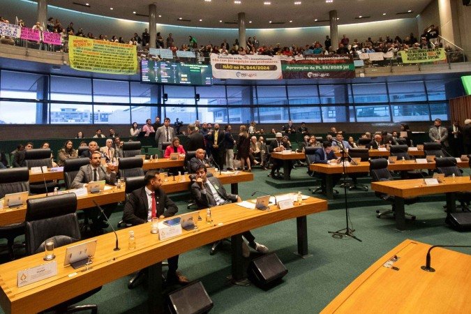 Professores protestaram contra a proposta - (crédito: Carolina Curi/Agência CLDF) Professores protestaram contra a proposta - (crédito: Carolina Curi/Agência CLDF)