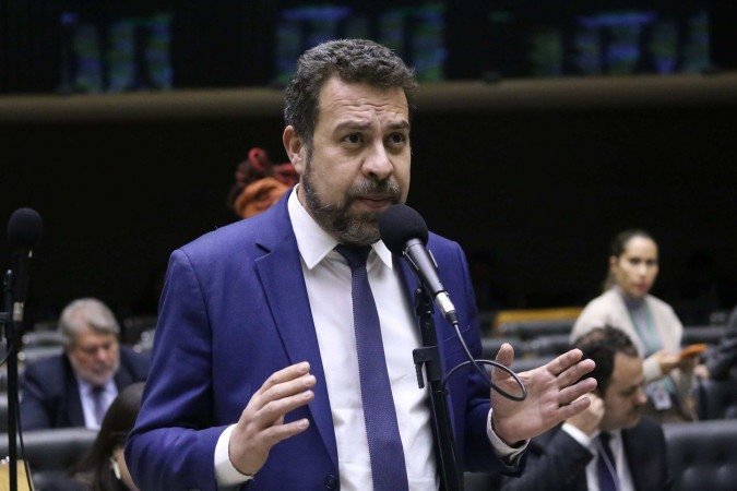 O deputado federal Guilherme Boulos (PSol-SP) será empossado oficialmente hoje (29/10) como ministro da Secretaria-Geral da Presidência -  (crédito: Kayo Magalhães/Câmara dos Deputados)