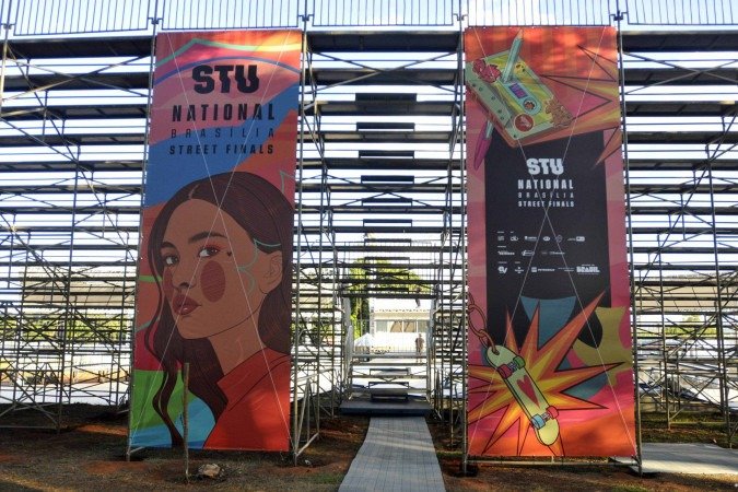 Identidade visual na arena montada tem a assinatura do artista brasiliense Mikael Omik