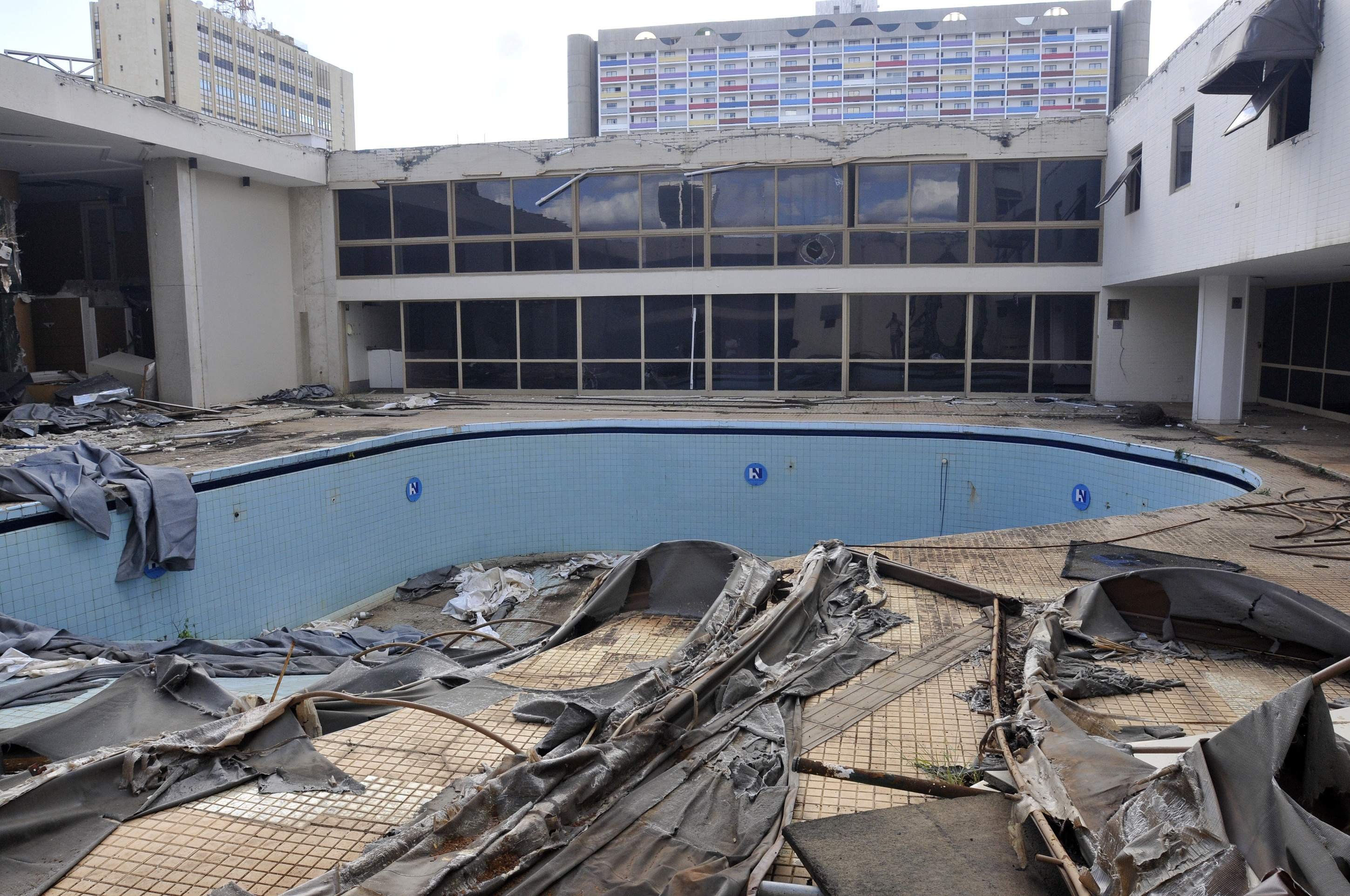 Piscina em obras