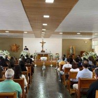 Amigos, familiares e ex-colaboradores se despediram do empresário -  (crédito: Maria Eduarda Lavocat/CB.Press)