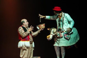 Espetáculo Mundo Suassuna explora o universo do escritor paraibano