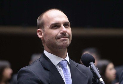 STF acatou a denúncia da Procuradoria-Geral da República (PGR) de que Eduardo Bolsonaro atuaria nos Estados Unidos a favor da imposição de tarifas às exportações brasileiras e de sanções econômicas a ministros do STF e autoridades do govenro federal -  (crédito: Bruno Spada/Câmara dos Deputados) -STF acatou a denúncia da Procuradoria-Geral da República (PGR) de que Eduardo Bolsonaro atuaria nos Estados Unidos a favor da imposição de tarifas às exportações brasileiras e de sanções econômicas a ministros do STF e autoridades do govenro federal -  (crédito: Bruno Spada/Câmara dos Deputados)