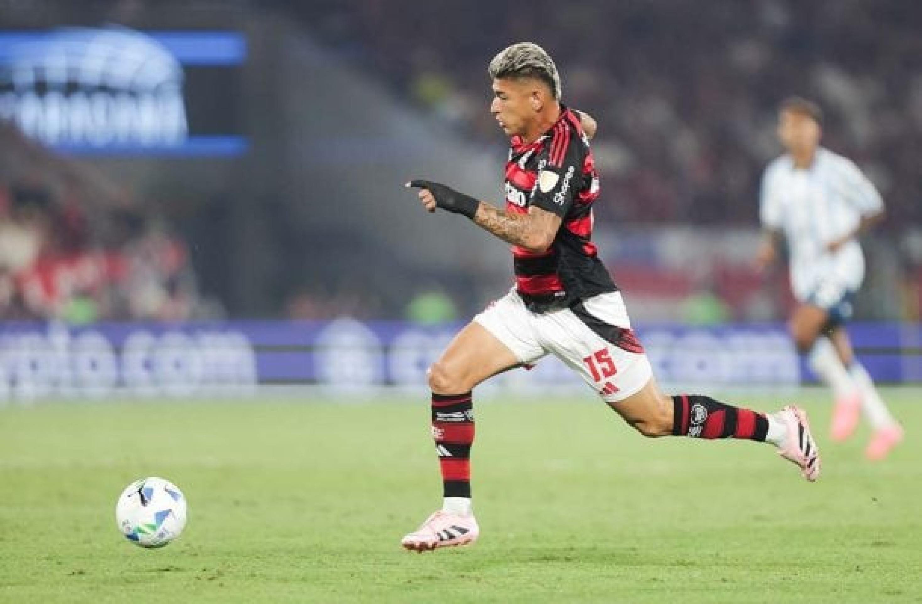 Carrascal brilha e o Flamengo abre vantagem na semifinal da Libertadores
