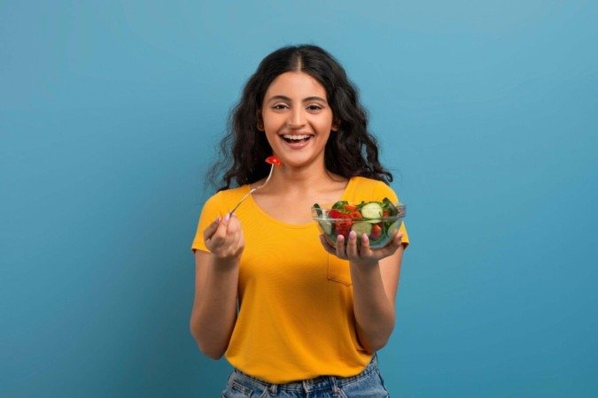 A alimentação é uma aliada fundamental no tratamento da anemia falciforme (Imagem: Prostock-studio | Shutterstock) - (crédito: EdiCase) A alimentação é uma aliada fundamental no tratamento da anemia falciforme (Imagem: Prostock-studio | Shutterstock) - (crédito: EdiCase)