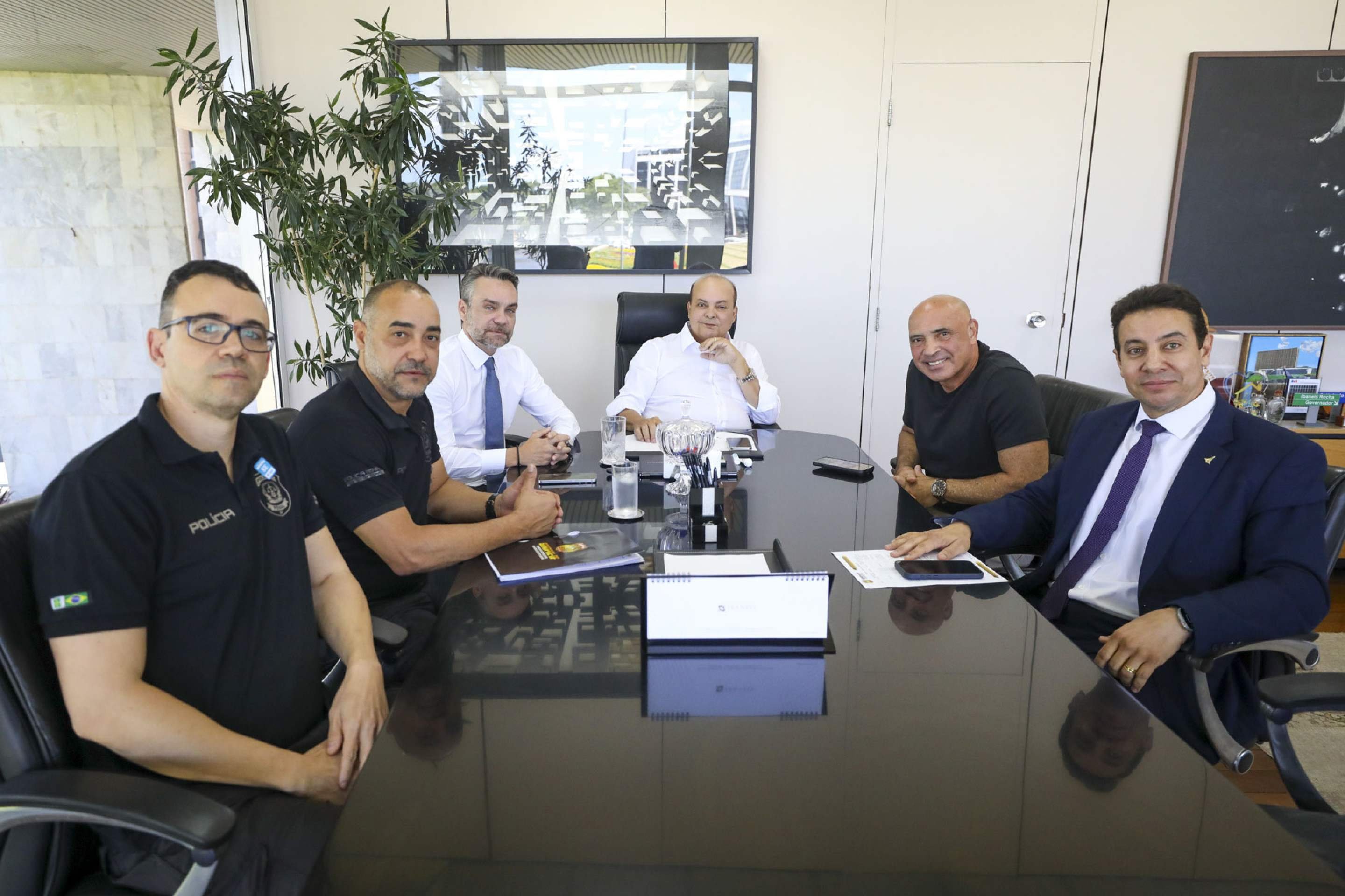 GDF envia proposta ao governo federal para reajuste de policiais penais