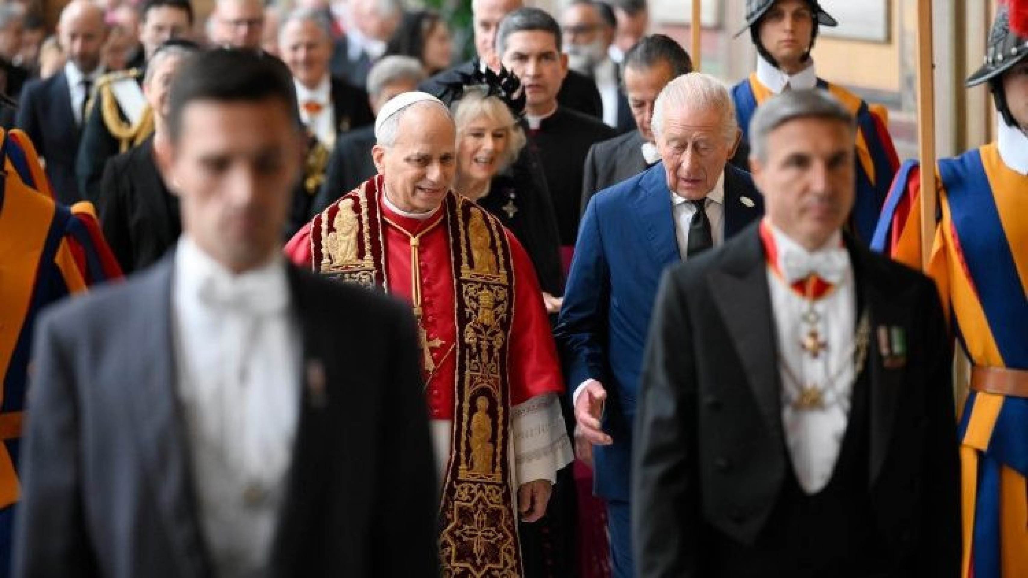 Rei Charles lll e Papa Leão XIV