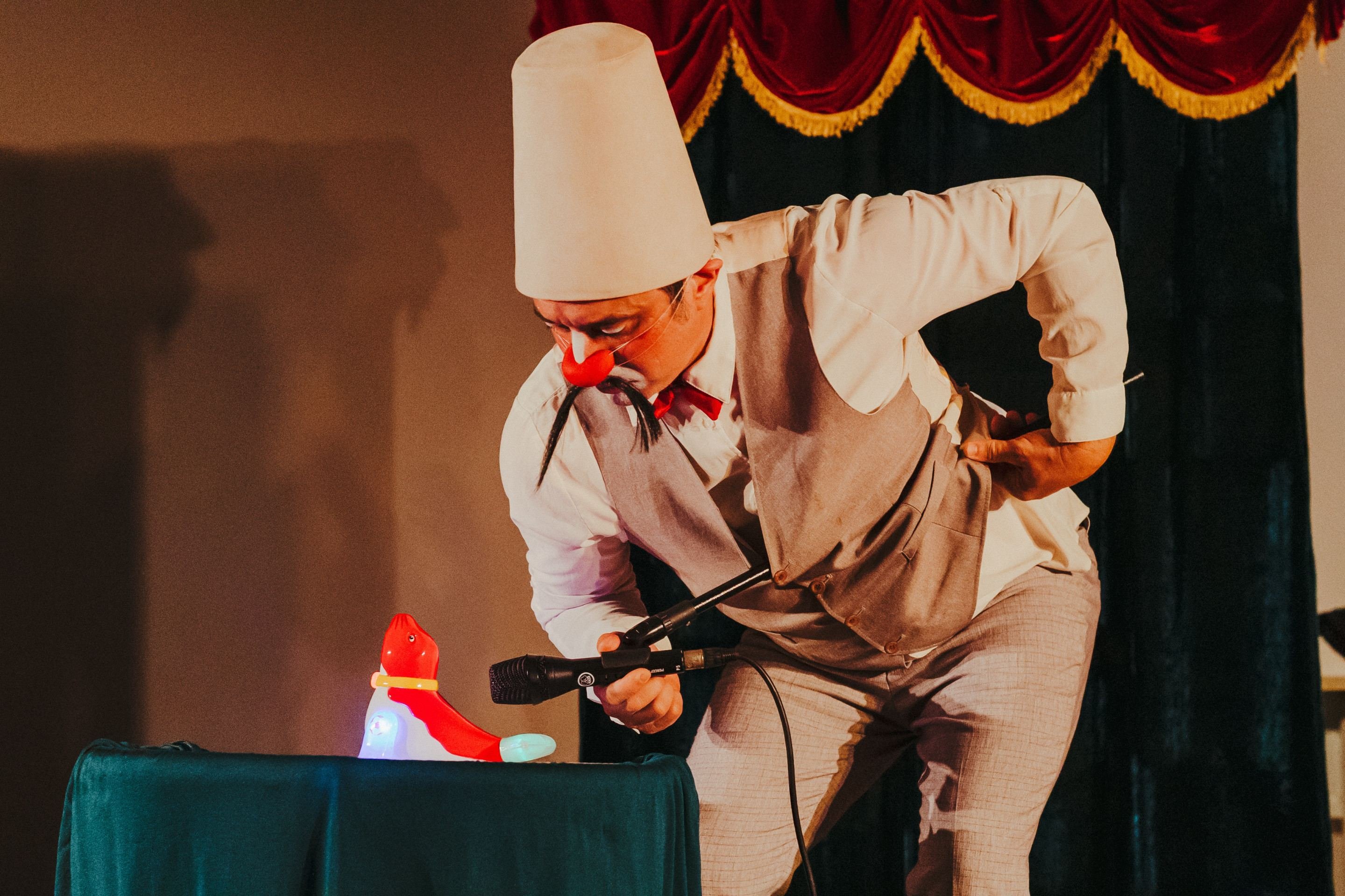 Nutra Teatro leva peça 'Le Porpusa' a Taguatinga nesta quinta (23/10)