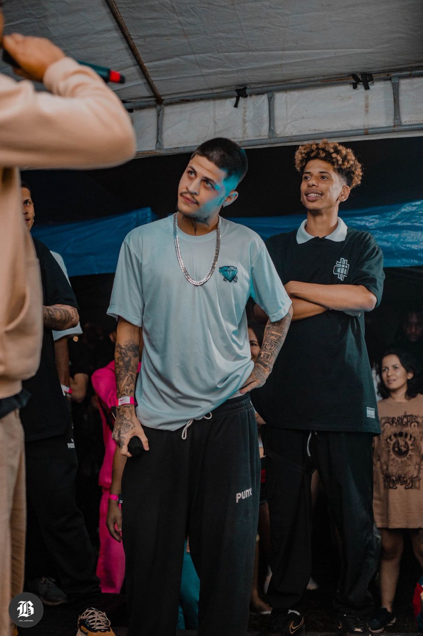 Batalha do Metrô dita o ritmo da rima em Samambaia