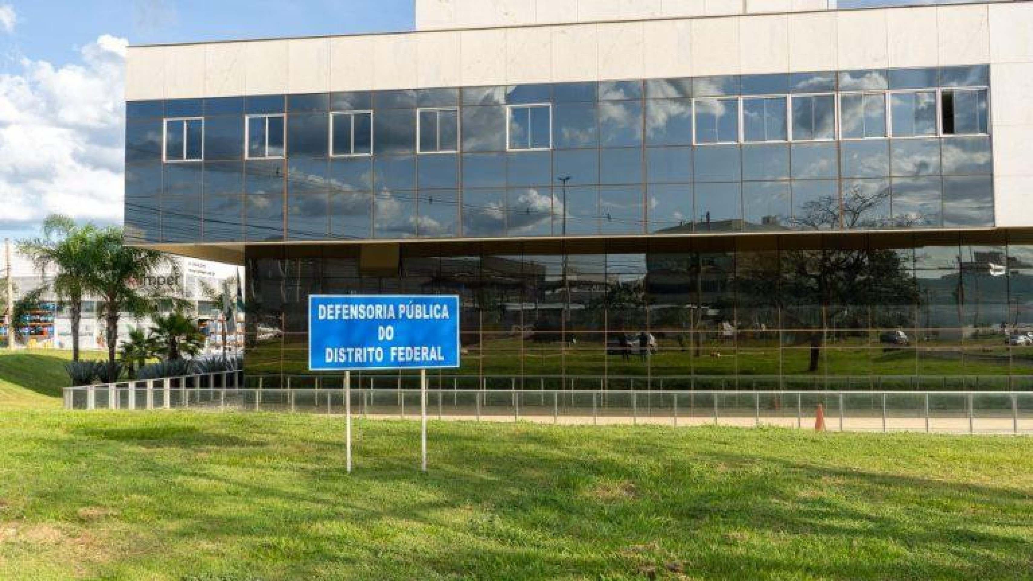 Defensoria Pública do Distrito Federal oferta bolsa  para alunos da rede pública