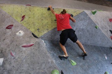 Vinicius pratica em academias e também quando vai à Chapada dos Veadeiros
- (crédito: Fotos: Bruna Gaston CB/DA Press) Vinicius pratica em academias e também quando vai à Chapada dos Veadeiros
- (crédito: Fotos: Bruna Gaston CB/DA Press)