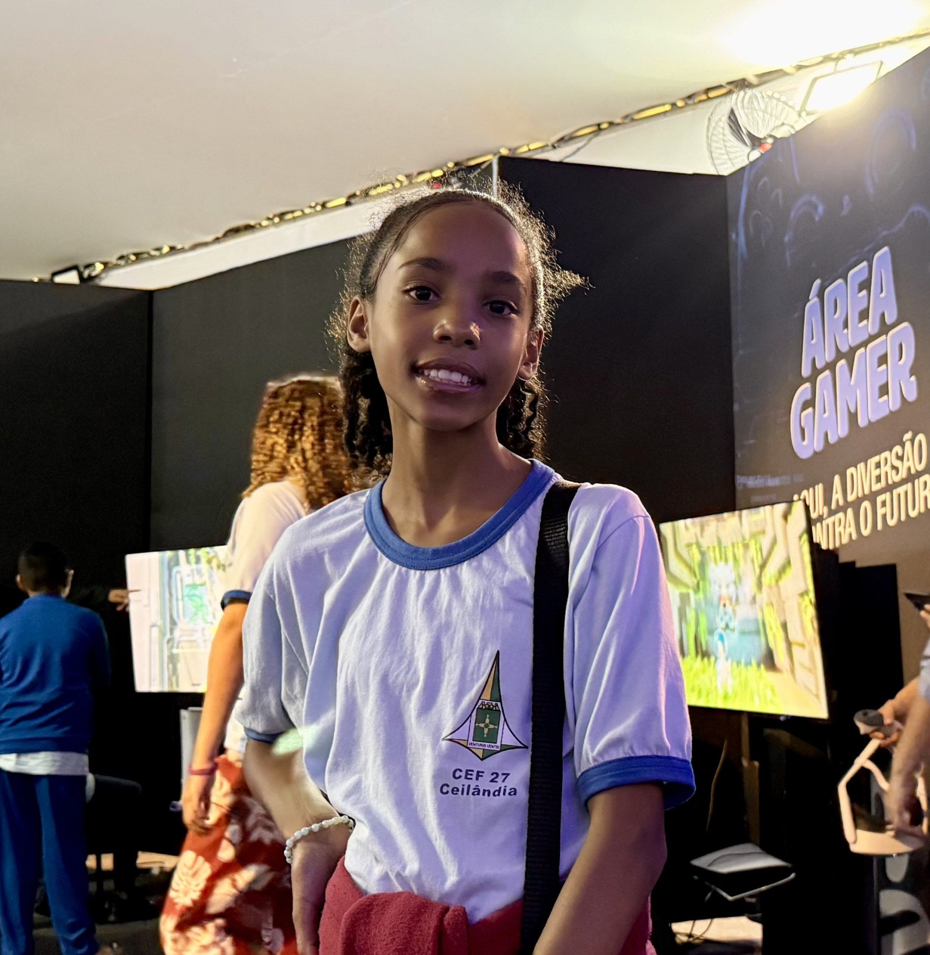  Isabel Vitória, de 12 anos, também do 6º ano, ficou empolgada com a visita: "Achei muito interessante"