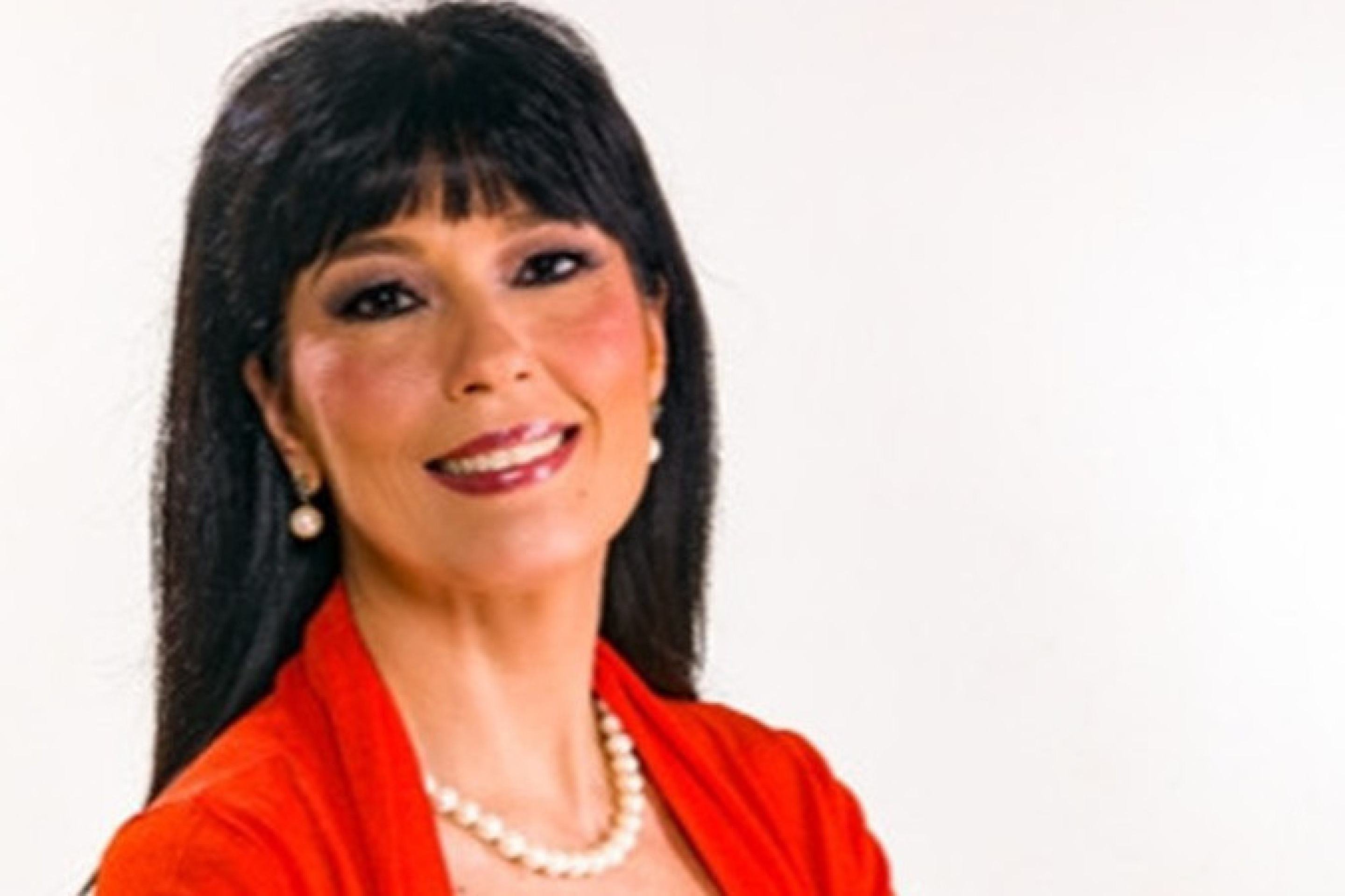 Cl&aacute;udia Danienne: dicas para turbinar o curr&iacute;culo