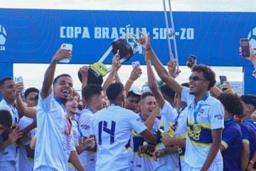 O Real Brasília é o atual campeão da Copa Brasília, inaugurada no ano passado pela Federação de Futebol do Distrito Federal -  (crédito: Lucas Bolzan/FFDF)