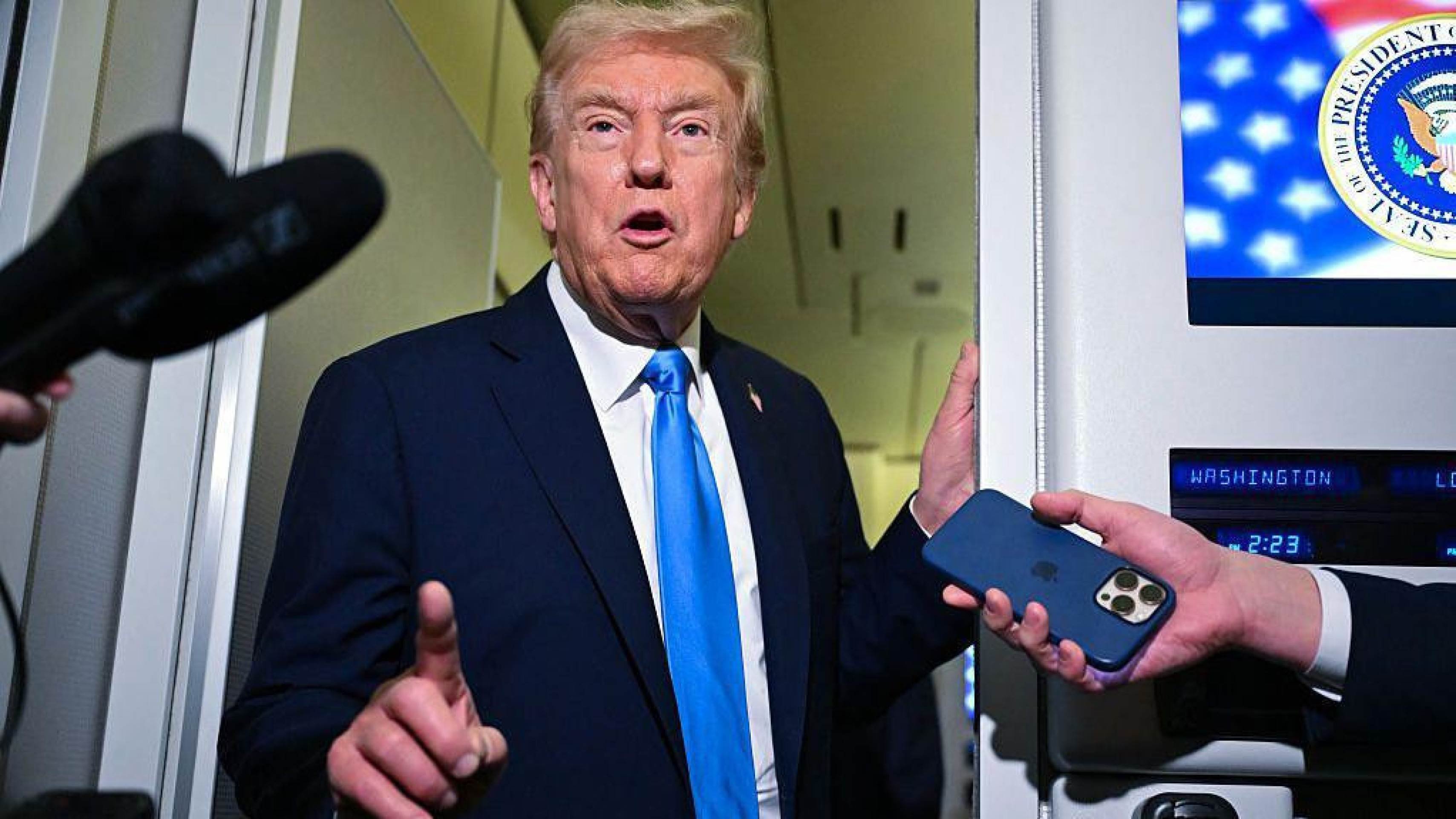 Trump diz que vai processar BBC por até US$ 5 bilhões por edição de documentário