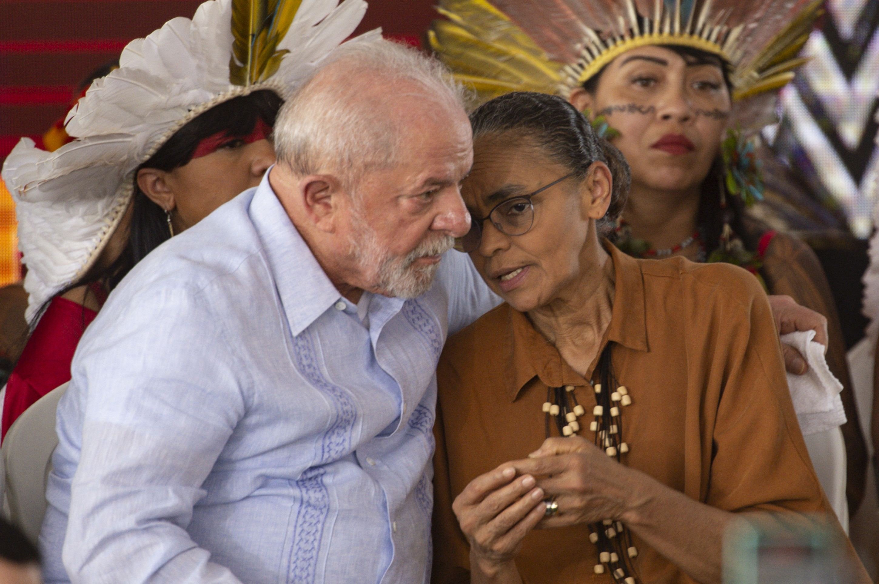 Lula e Marina Silva durante o Acampamento Terra Livre em Brasília, em 2023 -  (crédito:  Marcelo Camargo/Agência Brasil)