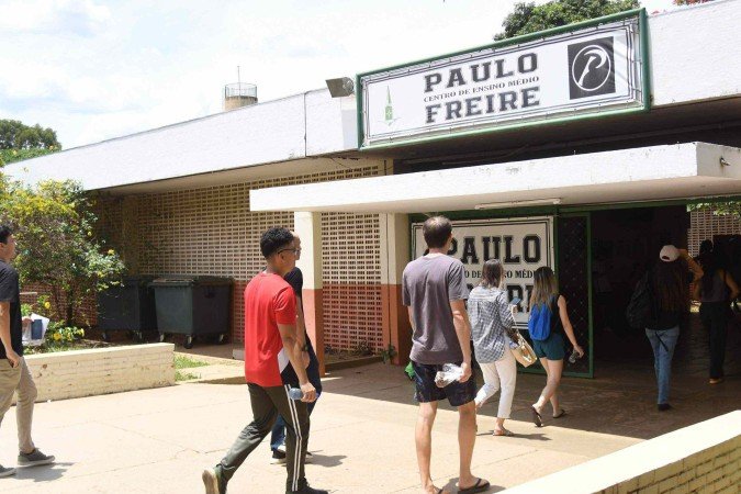 Na Escola Paulo Freire, na 610 Norte, em Brasília, educadores fazem a Prova Nacional dos Docentes  -  (crédito:  Ed Alves CB/DA Press)