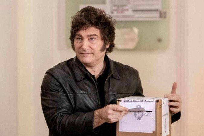 Milei conquista vitória 'surpreendente' em eleições legislativas na Argentina - (crédito: BBC Geral) Milei conquista vitória 'surpreendente' em eleições legislativas na Argentina - (crédito: BBC Geral)