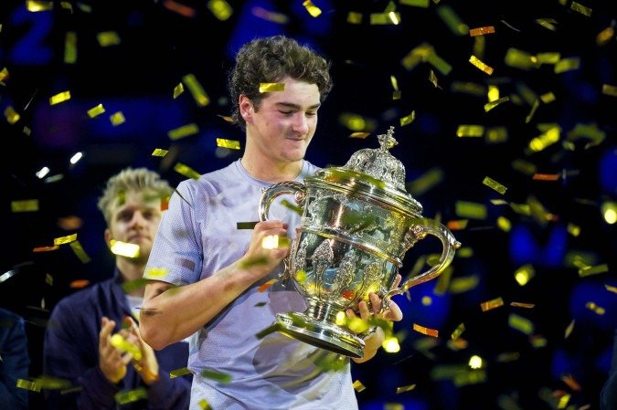 João Fonseca faz história e conquista o ATP 500 da Basileia