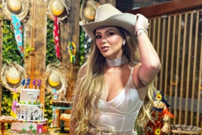 Vanessa Rios, cantora do Capim com Mel, morre aos 42 anos de idade