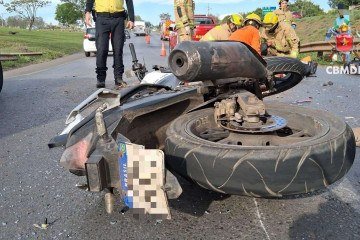 Colisão ocorreu nesta manhã (27), em Sobradinho, e deixou parte do trânsito interditada - (crédito: Divulgação/CBMDF) Colisão ocorreu nesta manhã (27), em Sobradinho, e deixou parte do trânsito interditada - (crédito: Divulgação/CBMDF)