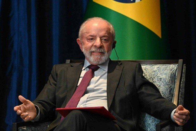 Lula comemora 80 anos hoje -  (crédito: ANDREW CABALLERO-REYNOLDS / AFP)