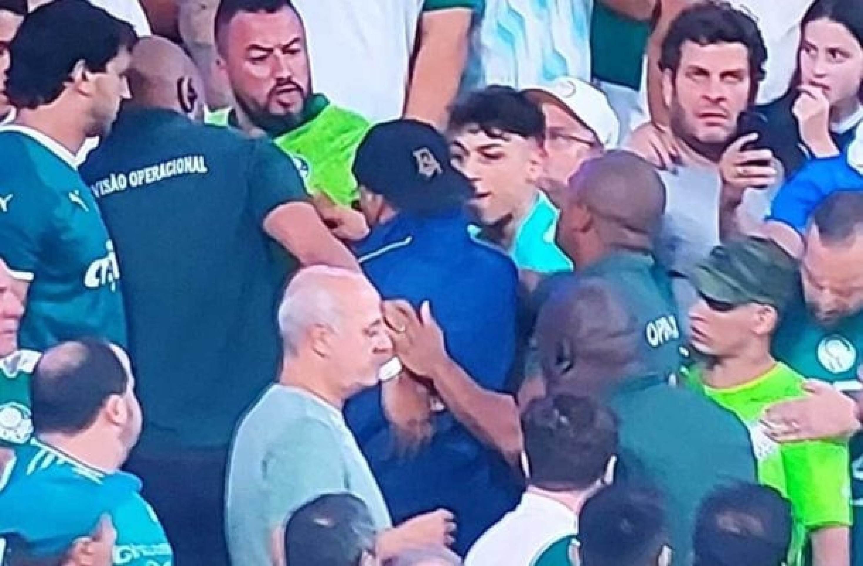 Palmeiras identifica torcedor que arremessou garrafa em Cássio