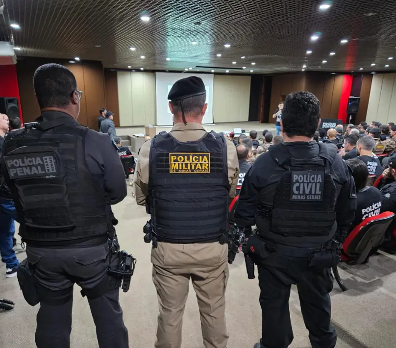 Operação das forças de segurança visa o Comando Vermelho em MG - PMMG