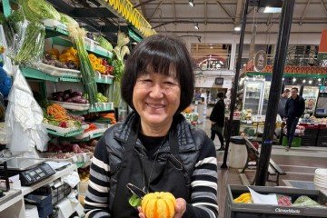 A banca SN, de Sidneia, 
é uma das mais concorridas do Mercado Municipal 