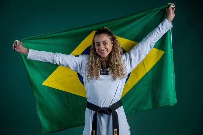 Milena Titoneli celebra prata depois de um bronze em Manchester (2019) e outro na Cidade do México (2022): performance individual da atleta impulsiona melhor desempenho do país - (crédito: Alexandre Loureiro/CBTKD) Milena Titoneli celebra prata depois de um bronze em Manchester (2019) e outro na Cidade do México (2022): performance individual da atleta impulsiona melhor desempenho do país - (crédito: Alexandre Loureiro/CBTKD)