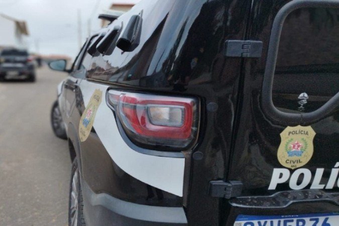 As duas prisões, uma feita pela PM, e outra feita pela Polícia Civil, ocorreram na sexta-feira - (crédito: PCMG) As duas prisões, uma feita pela PM, e outra feita pela Polícia Civil, ocorreram na sexta-feira - (crédito: PCMG)