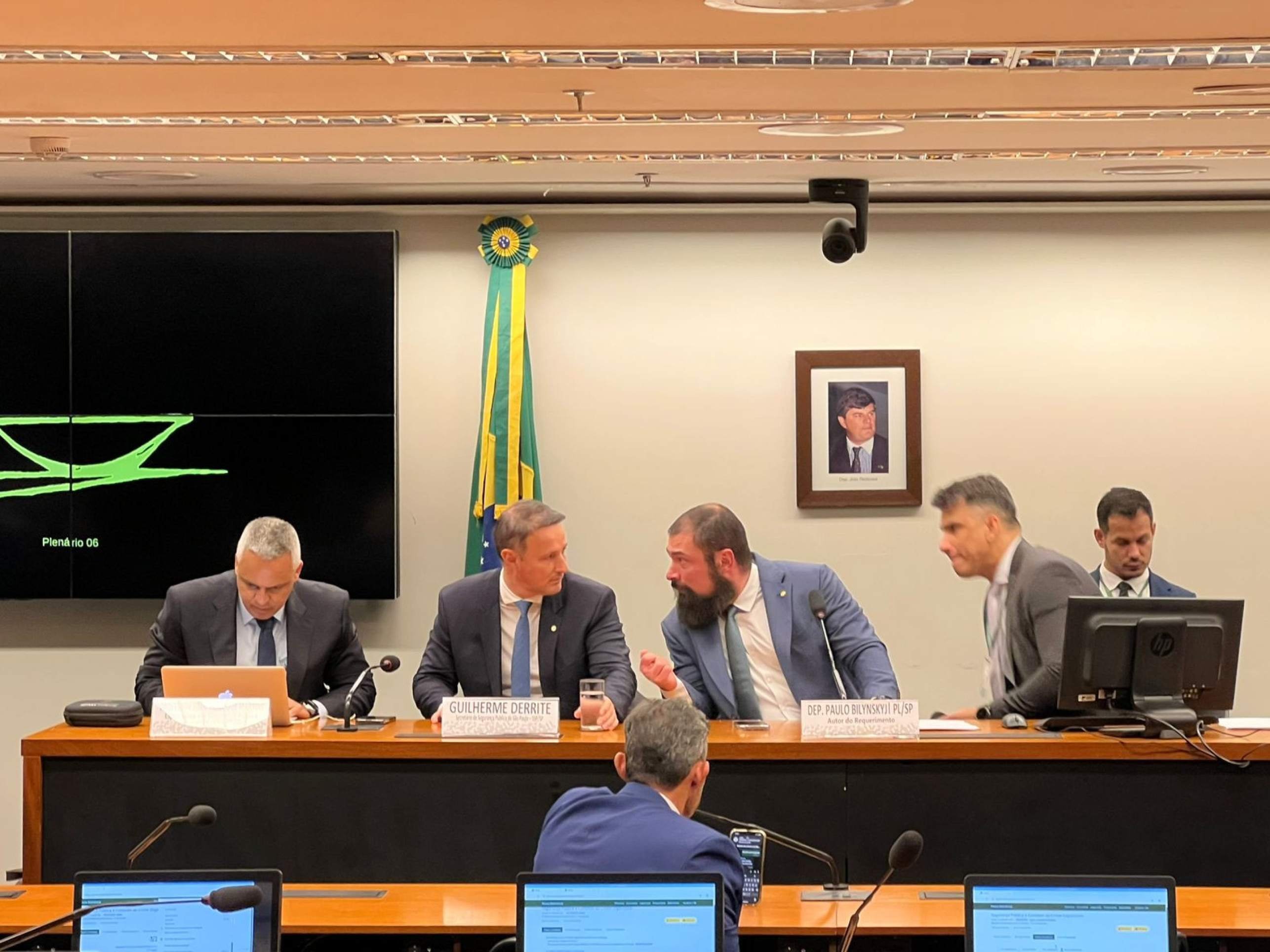 Secretário de Segurança de SP lamenta mortes em megaoperação no RJ