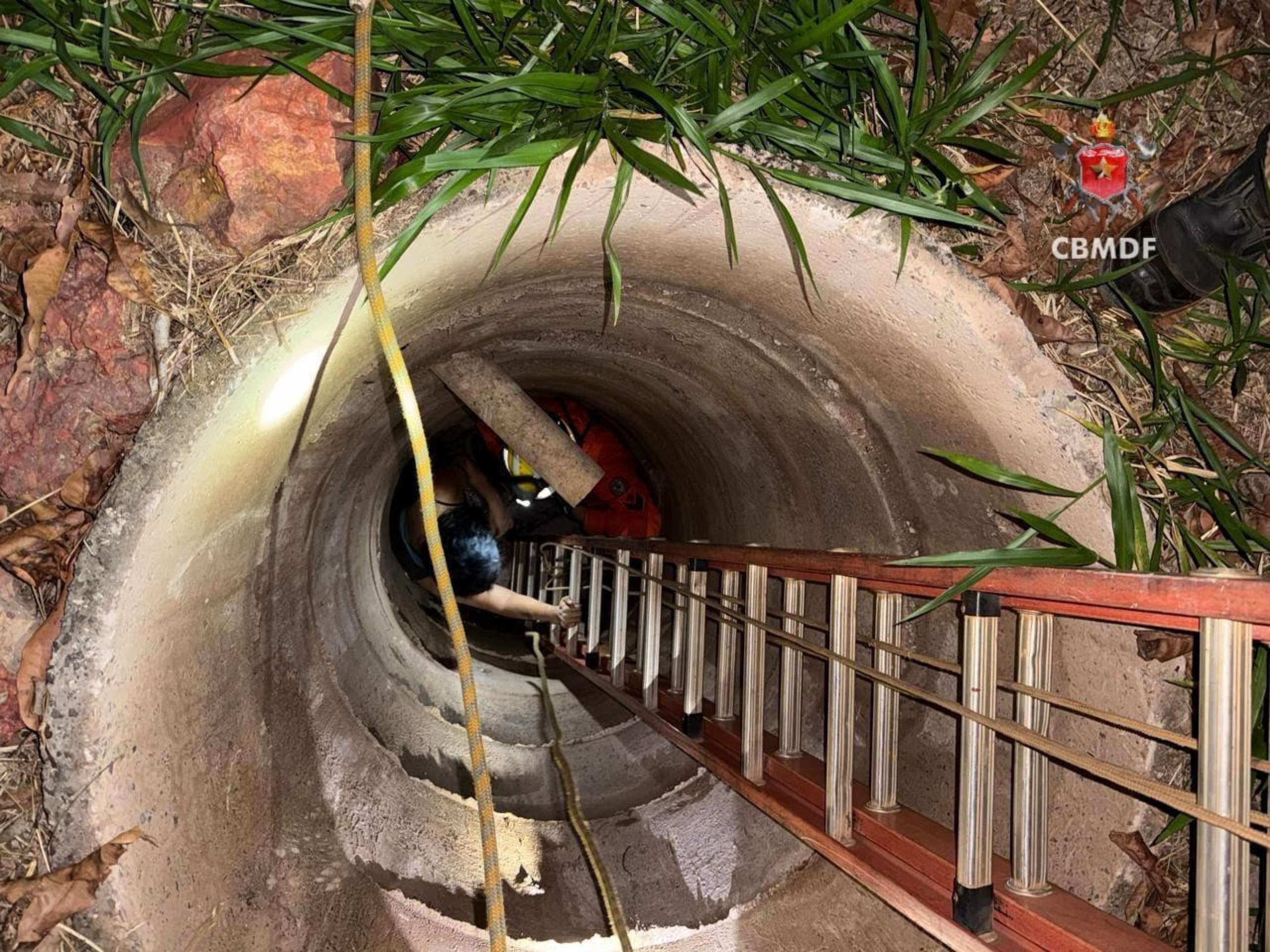 Poço tinha aproximadamente três metros de profundidade