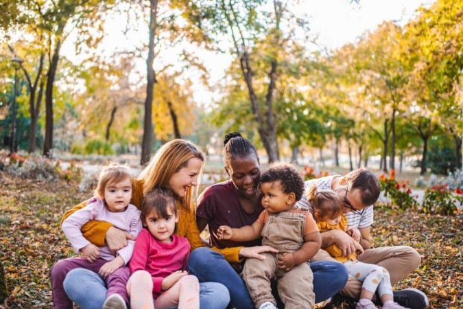 Construir uma nova família é reorganizar o afeto (Imagem: Magic Lens | Shutterstock) - (crédito: EdiCase) Construir uma nova família é reorganizar o afeto (Imagem: Magic Lens | Shutterstock) - (crédito: EdiCase)