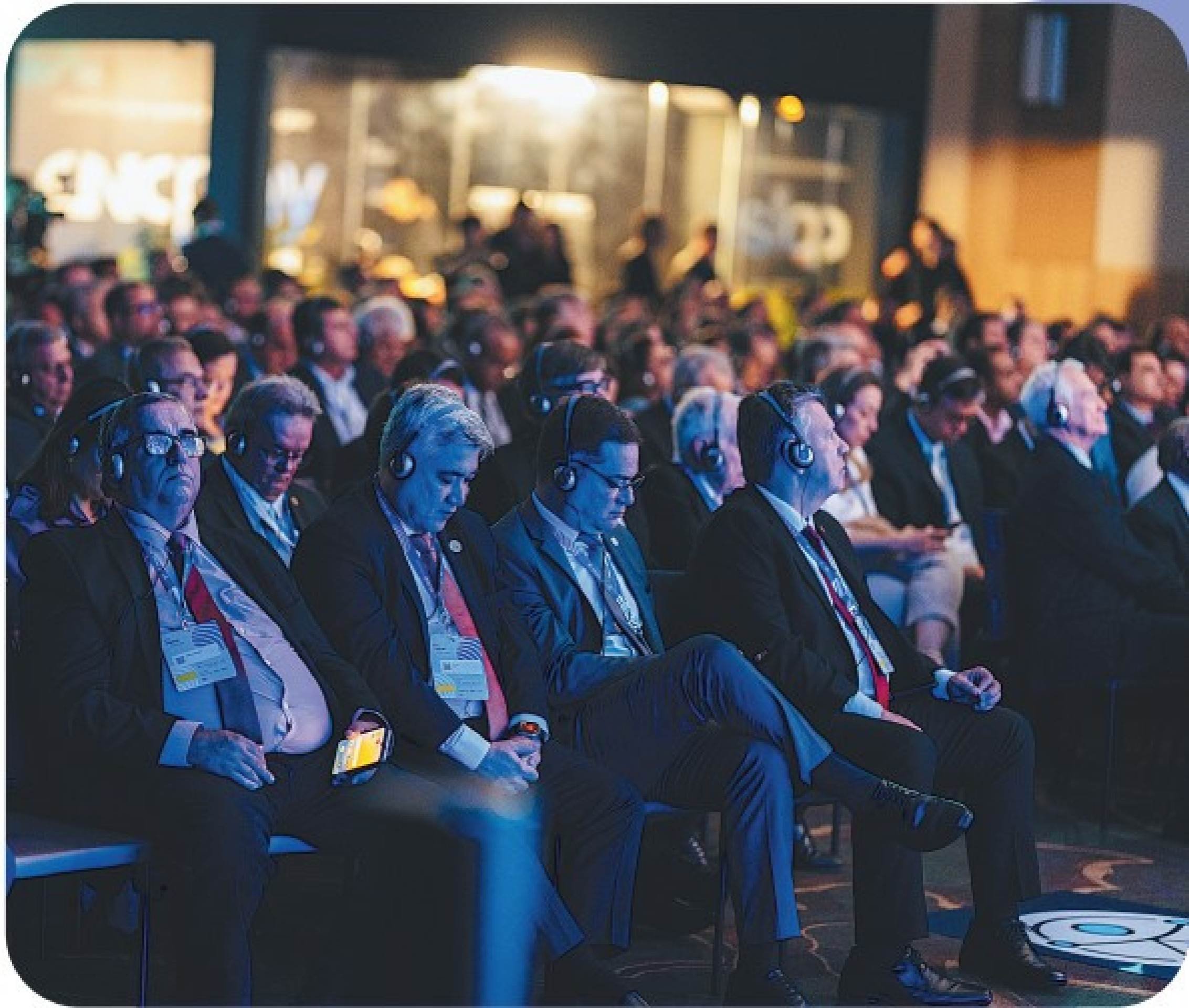 Empresários de todo o Brasil acompanharam os painéis apresentados, com encerramento feito pelo Professor HOC