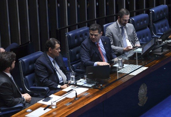 Aprovada em menos de 7 minutos no Senado, a medida provisória relatada por Eduardo Braga (MDB-AM) caducaria no próximo dia 7