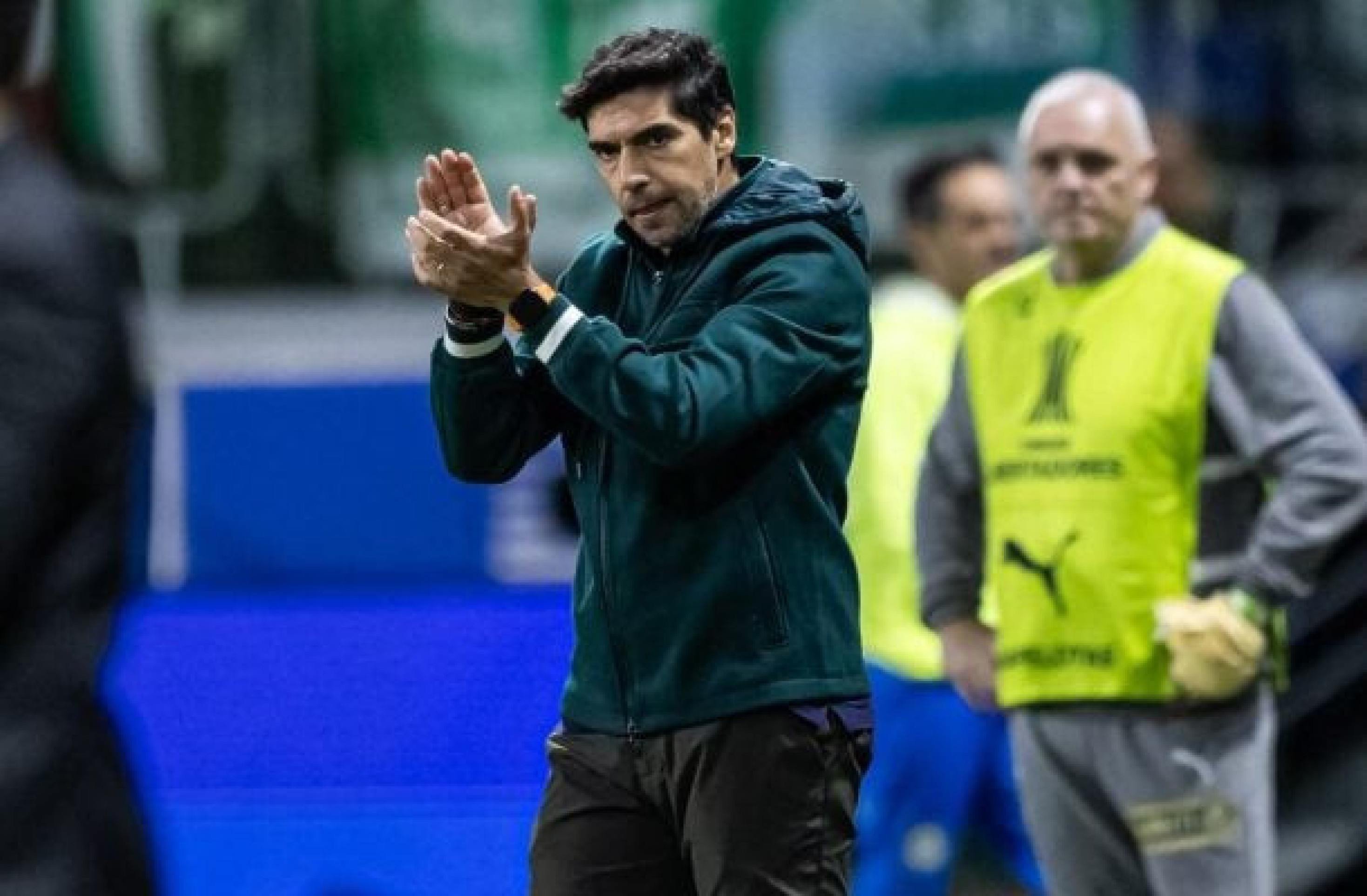 Abel completa cinco anos no Palmeiras em busca de missão histórica na Libertadores