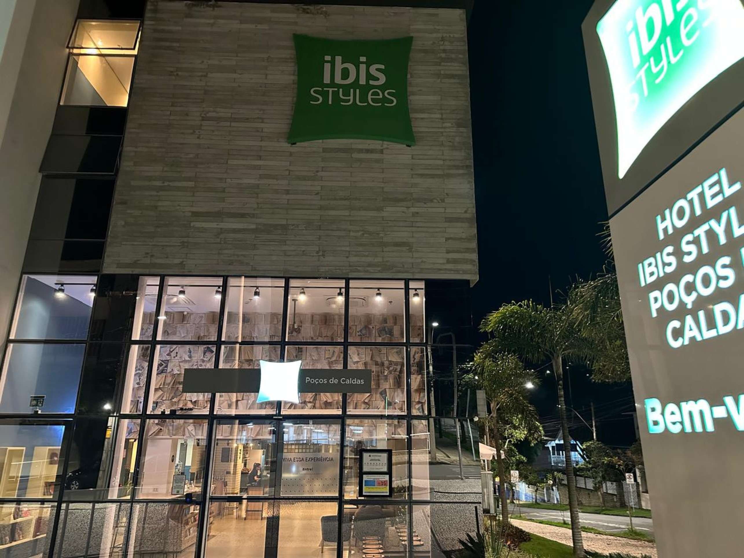 Onde ficar em Poços de Caldas: a experiência literária do Ibis Styles