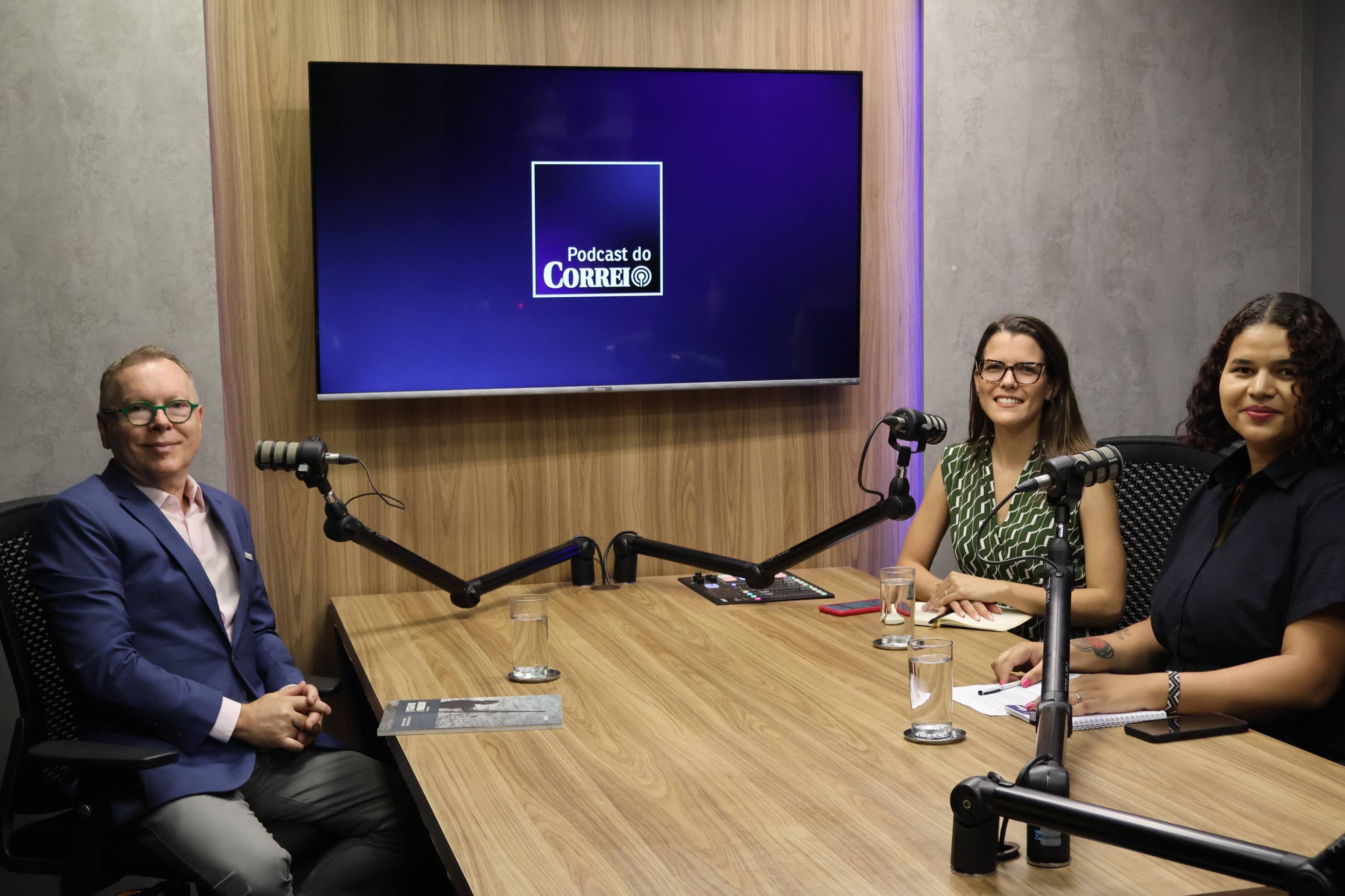 30/10/2025 Bruna Gaston CB/DA Press. Podcast do correio recebe Ademilson Zamboni, diretor geral da Oceana no Brasil. Na bancada Mariana Niederauer e Aline Gouveia         30/10/2025 Bruna Gaston CB/DA Press. Podcast do correio recebe Ademilson Zamboni, diretor geral da Oceana no Brasil. Na bancada Mariana Niederauer e Aline Gouveia