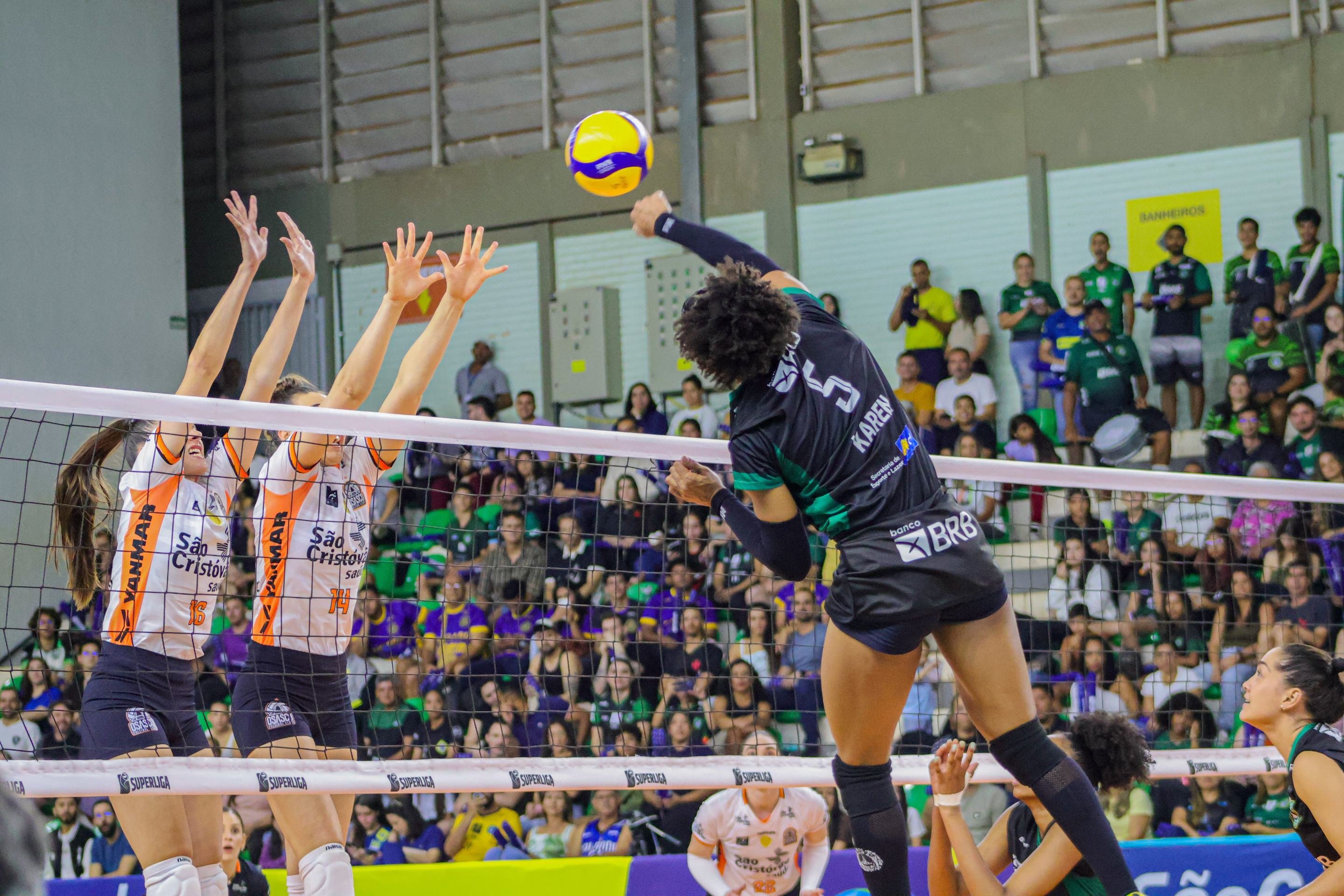 Brasília Vôlei tenta, mas é derrotado pelo Osasco por 3 sets a 1