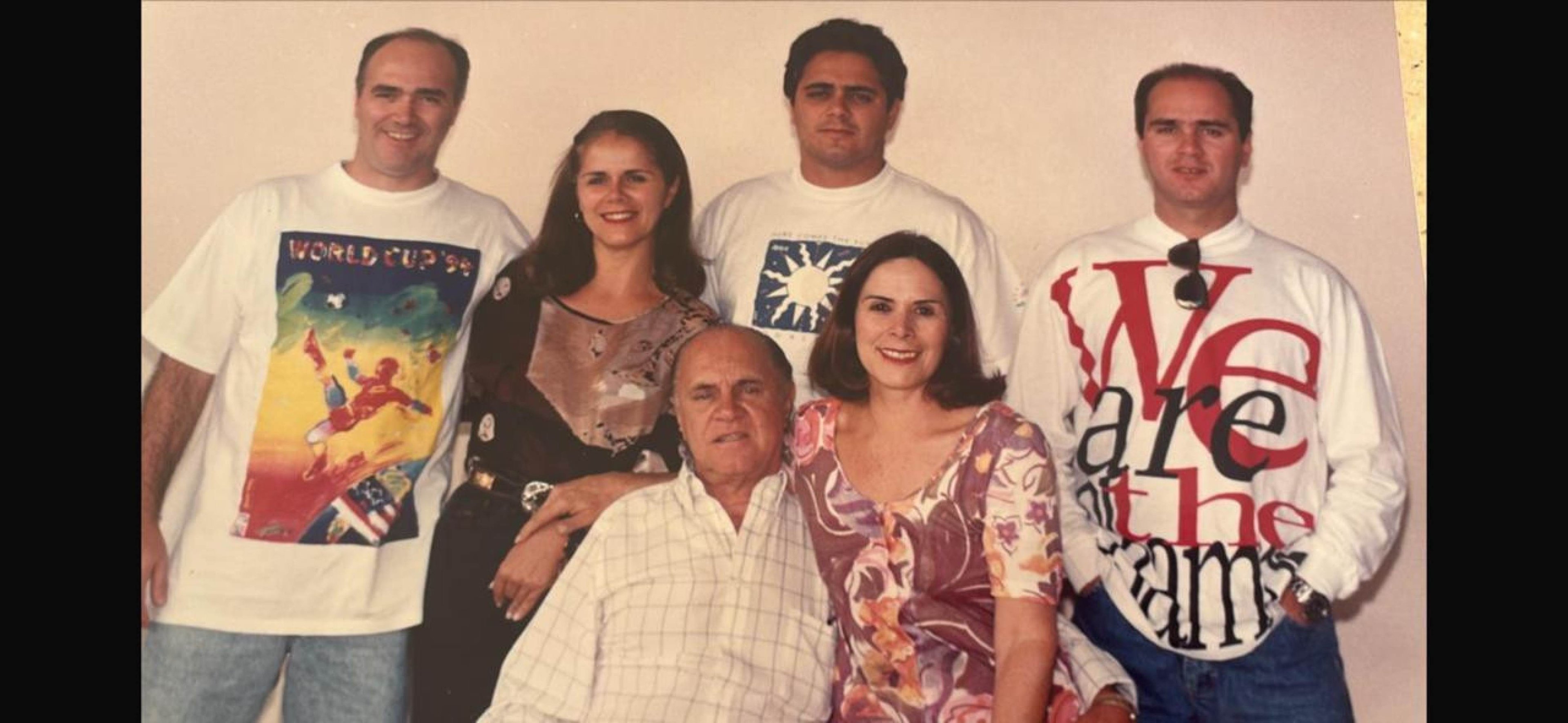 Hely e Helenice com Eduardo, Viviane, Luiz Henrique (falecido) e Bráulio