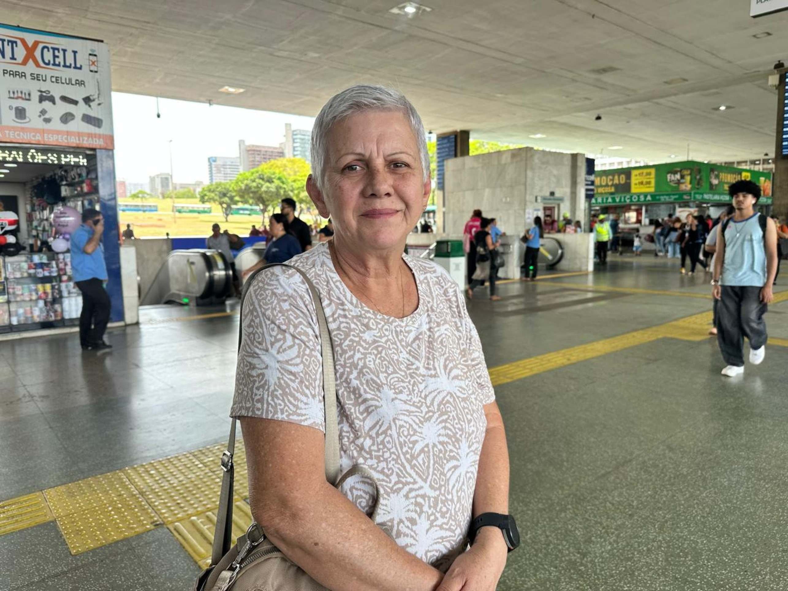 Os &ocirc;nibus est&atilde;o velhos e  engui&ccedil;am muito. Deviam  investir na renova&ccedil;&atilde;o de frota 