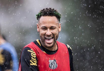 Neymar volta a ser relacionado, mas sem condições de jogar 90 minutos -  (crédito: Raul Baretta/Santos FC) -Neymar volta a ser relacionado, mas sem condições de jogar 90 minutos -  (crédito: Raul Baretta/Santos FC)