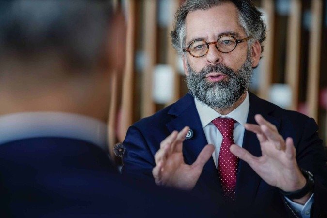 Mauricio Lyrio: Mauricio Lyrio: