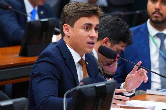 Com vídeo apelativo, Nikolas lidera direita nas redes sobre operação com 121 mortos - (crédito: Platobr Politica) Com vídeo apelativo, Nikolas lidera direita nas redes sobre operação com 121 mortos - (crédito: Platobr Politica)