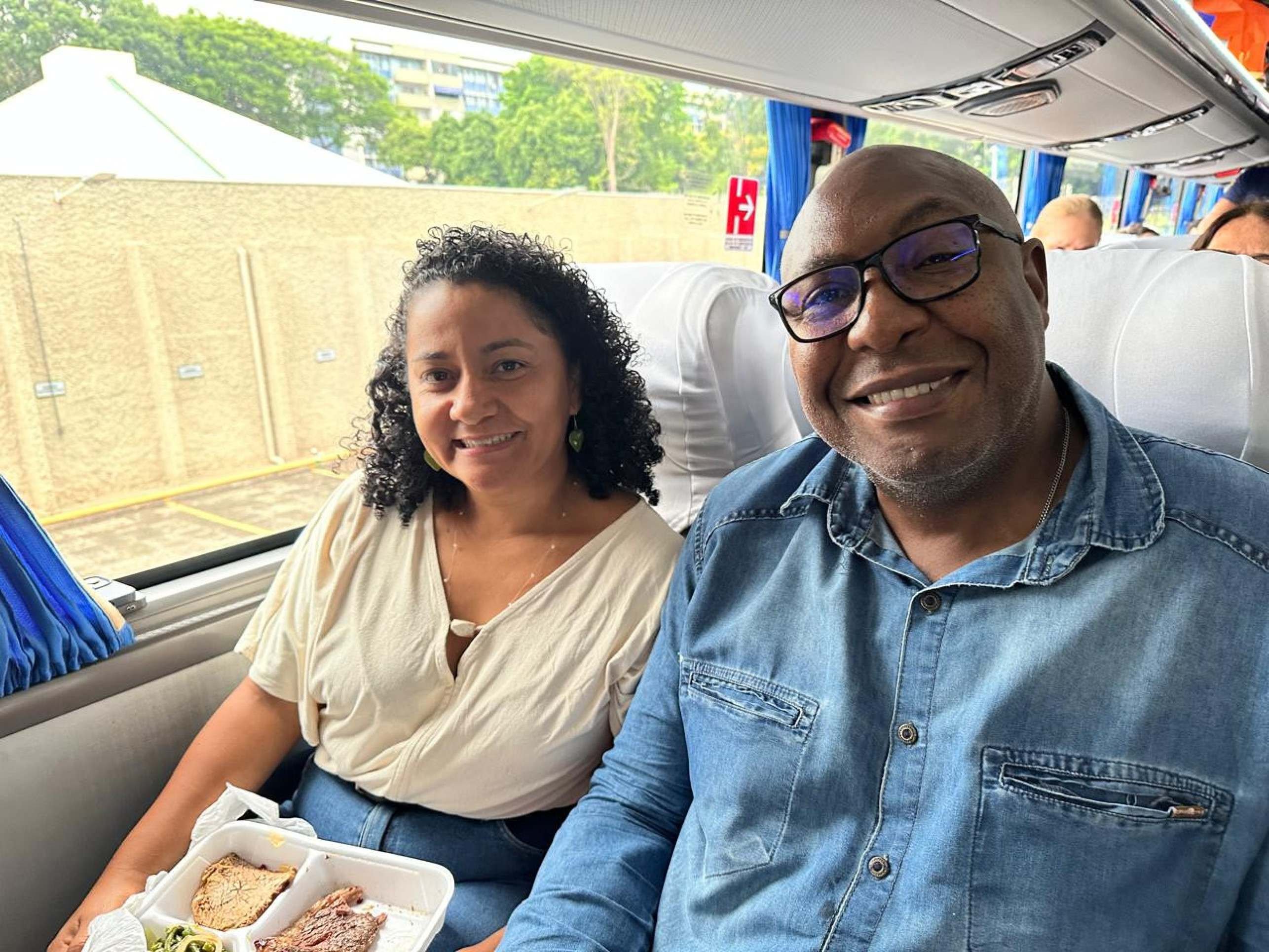 Leilian e o marido, Jos&eacute; Apolin&aacute;rio, t&ecirc;m uma hist&oacute;ria de f&eacute; com a Igreja Messi&acirc;nica