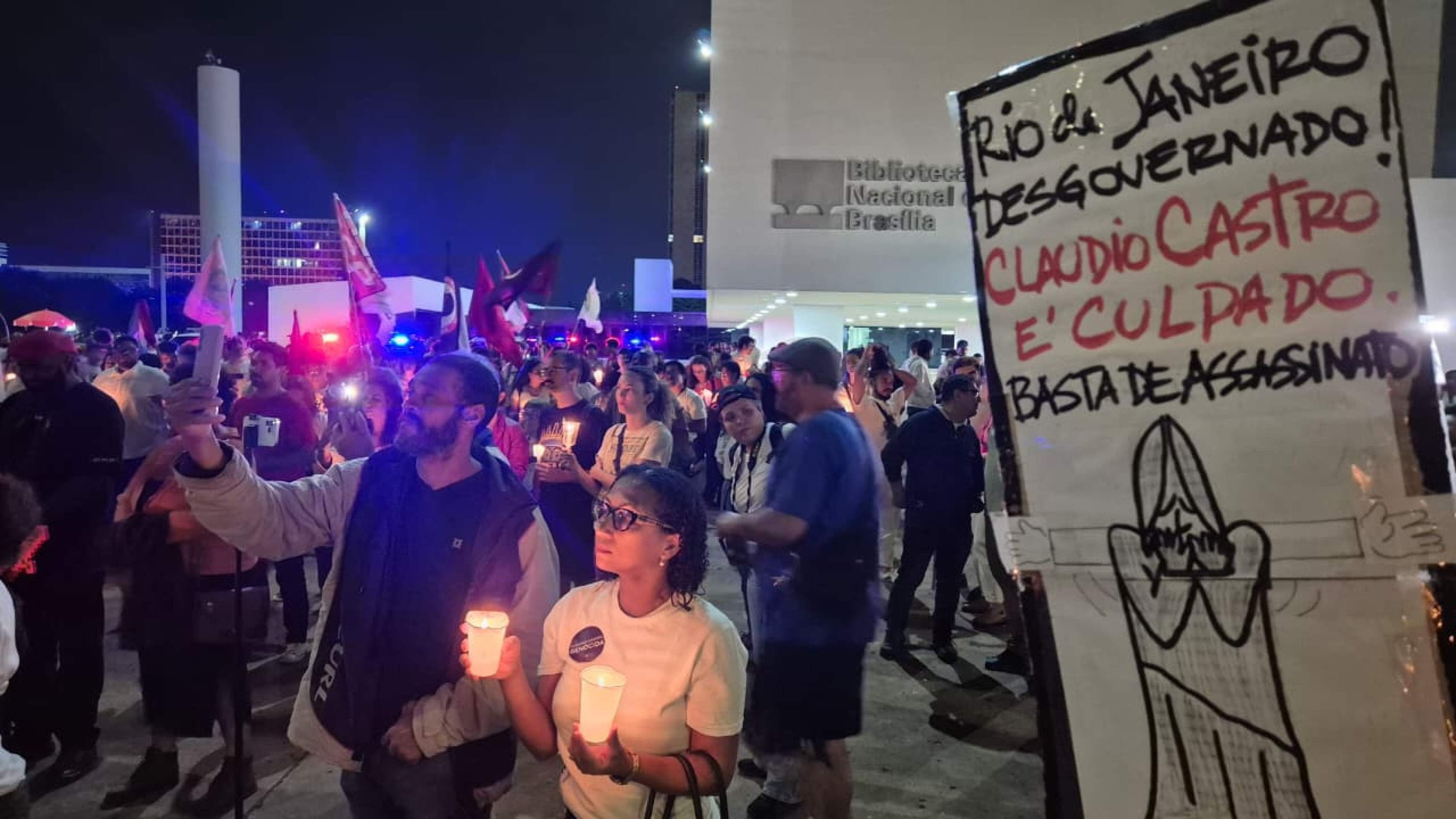 Mobilização em Brasília faz críticas ao massacre no Rio de Janeiro  