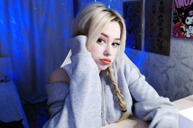 Vídeos compartilhados no TikTok mostram geladeiras cheias de refrigerantes e caixas azuis de Molecule. - (crédito: TikTok) Vídeos compartilhados no TikTok mostram geladeiras cheias de refrigerantes e caixas azuis de Molecule. - (crédito: TikTok)